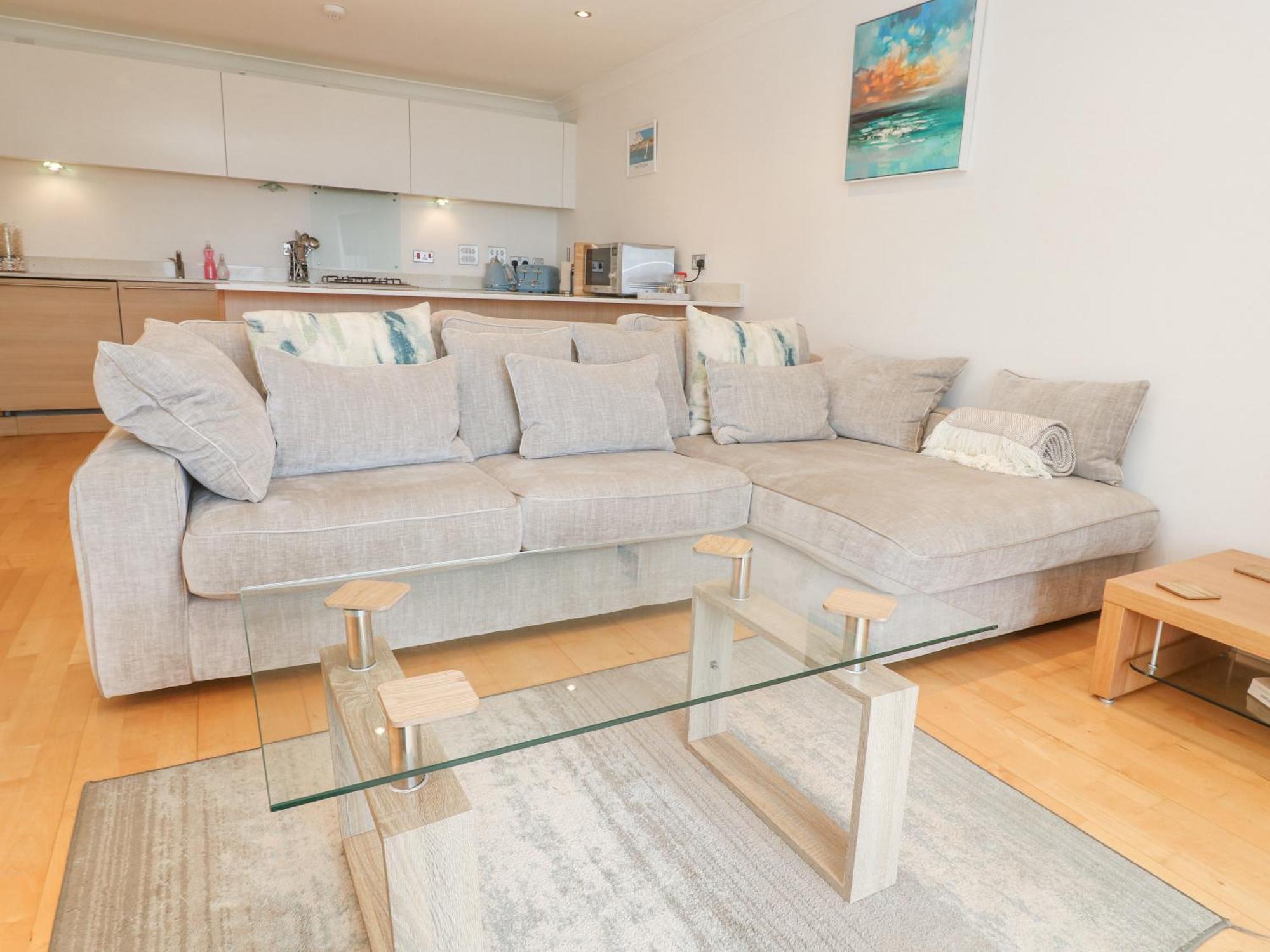 Apartment 9 Headland Point *